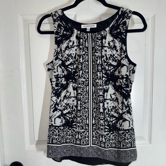 Madison Graphic Black and White Sleeveless Blouse - Picture 2 of 8
